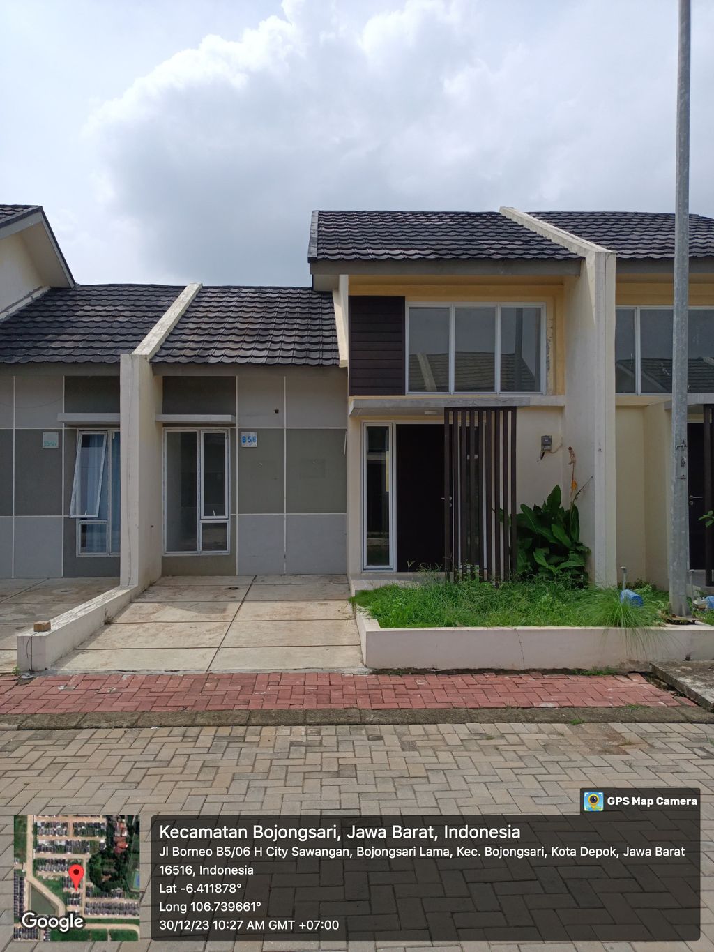 foto tampak rumah tipe 45/81 perumahan H City Sawangan Depok