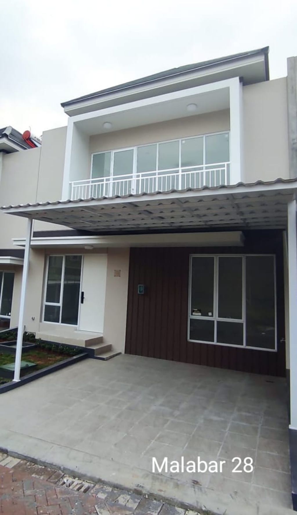foto tampak rumah tipe PARAMOUNT VILLAGE perumahan PARAMOUNT VILLAGE SEMARANG