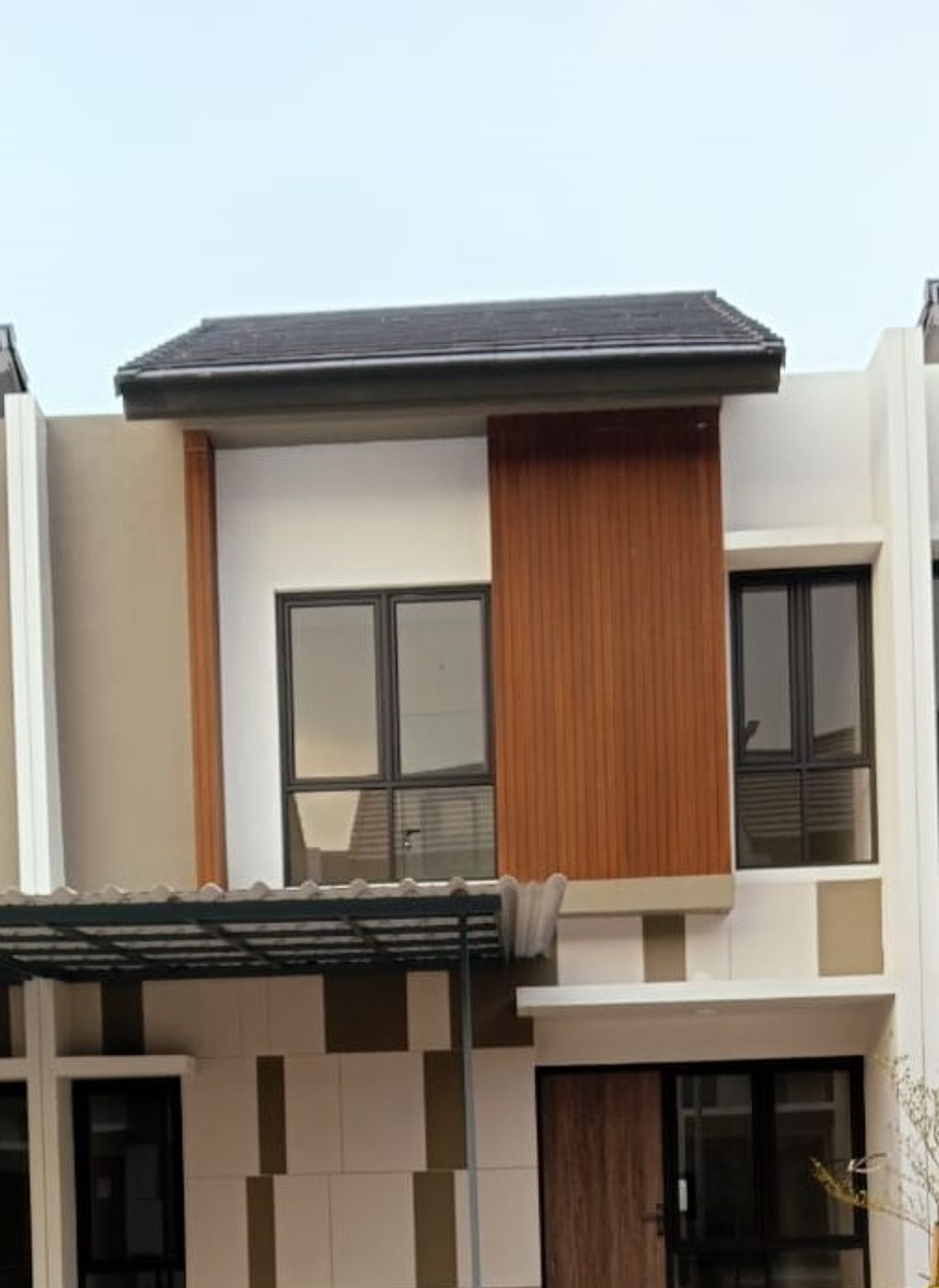 foto tampak rumah tipe SAPPHIRE perumahan GRAND ALMAS RESIDENCE