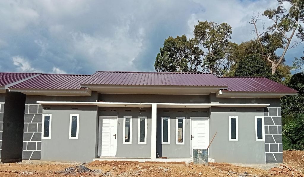 foto tampak rumah tipe 36 Kopel C perumahan BATUMBULAN ROYAL RESIDENCE