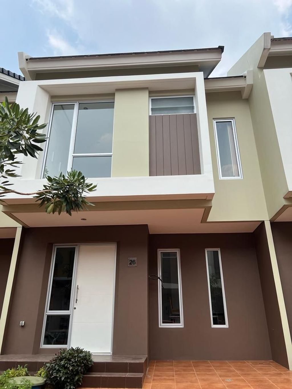 foto tampak rumah tipe FILARE 26 perumahan CLUSTER MALIBU VILLAGE