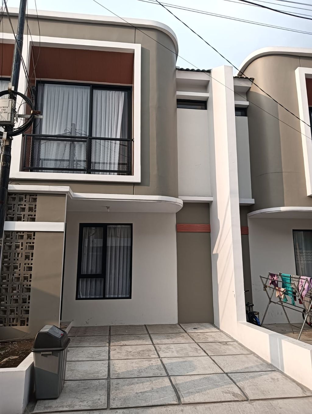 foto tampak rumah tipe 50 Compact (570) perumahan G-Land Ciwastra Park