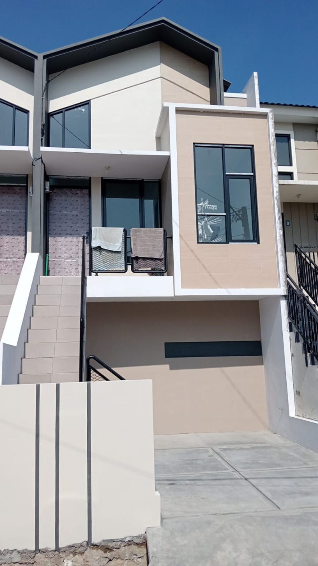 foto tampak rumah tipe 38 Landed (456) perumahan G-Land Katapang Residence 1