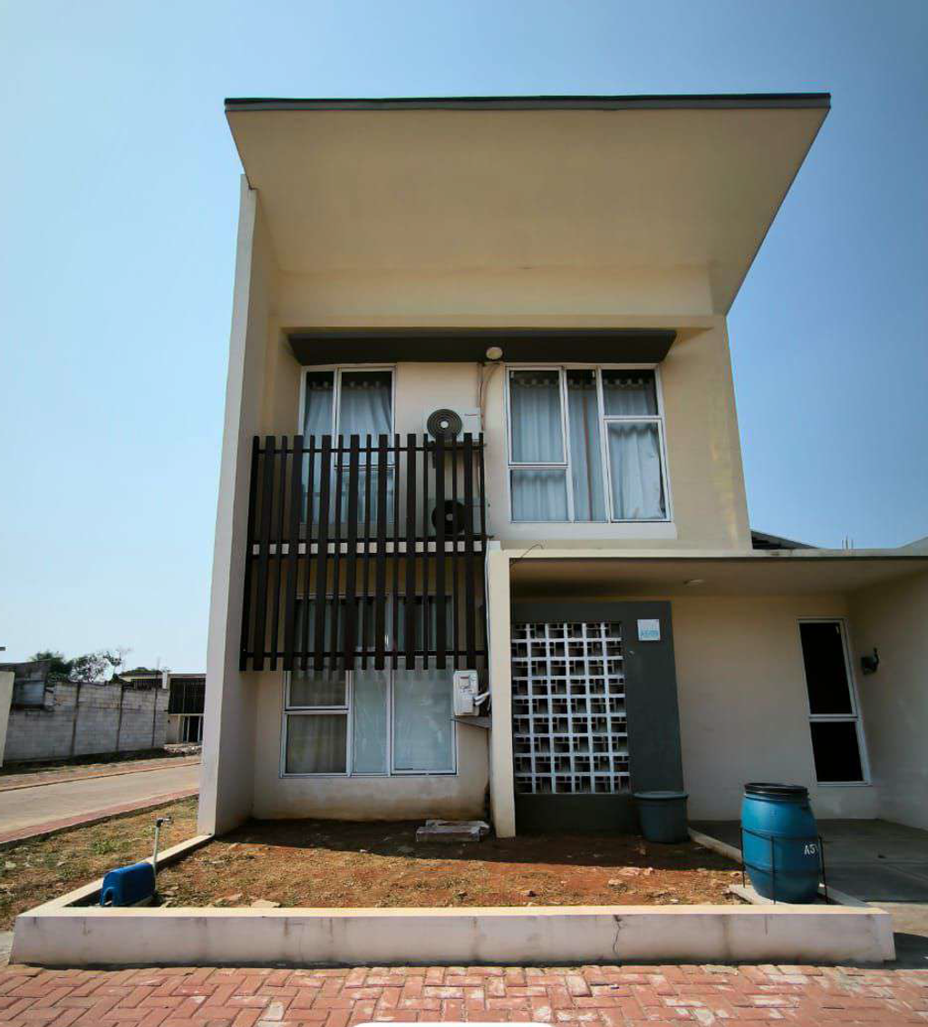 foto tampak rumah tipe 72/120 perumahan H City Sawangan Depok