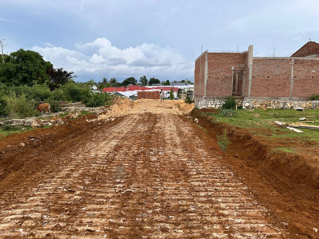 foto posisi tengah perumahan BUKIT PALAKKA RESIDENCE