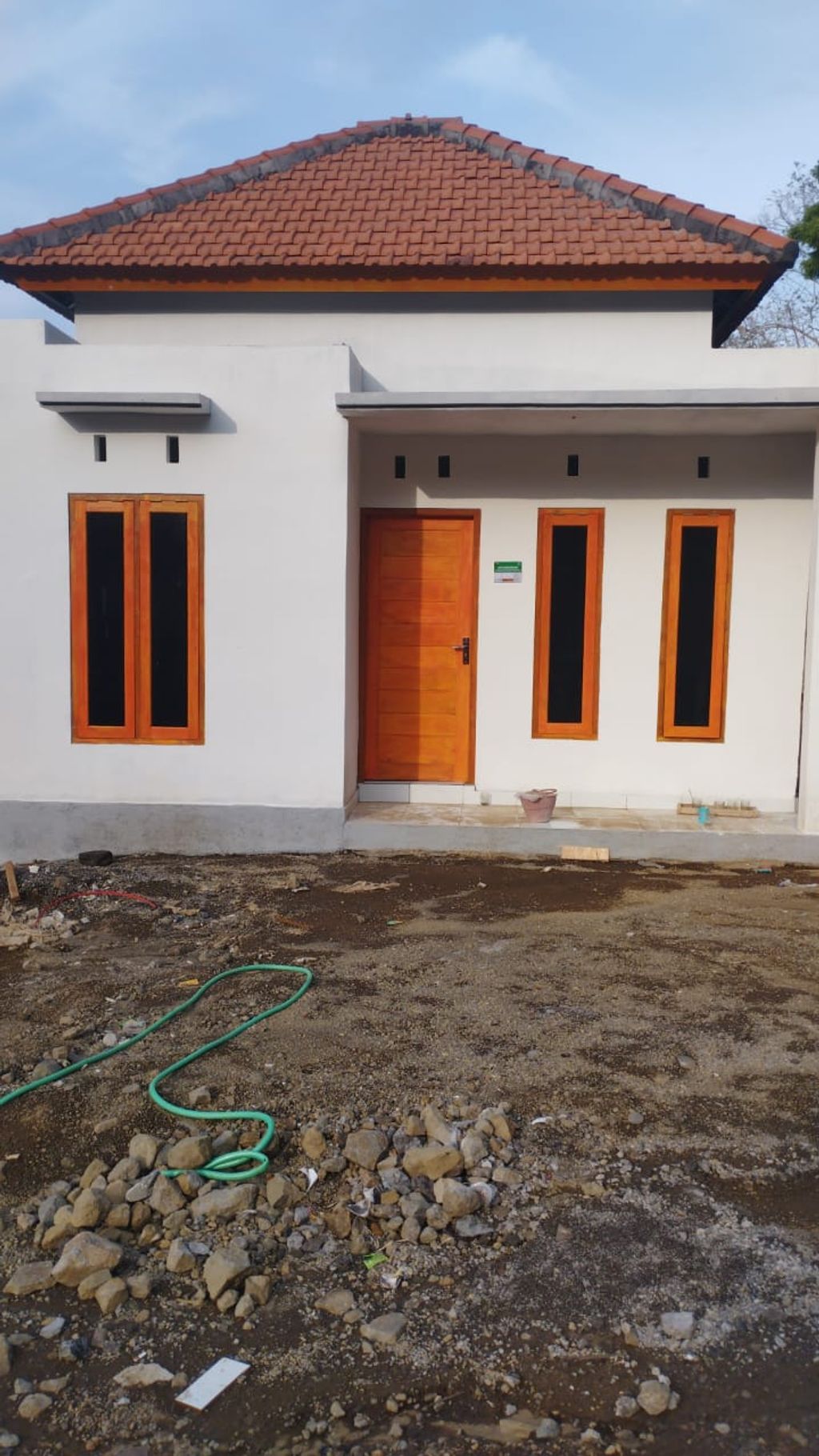 foto tampak rumah tipe 33 perumahan TOYA ANYAR HILL RESIDENCE