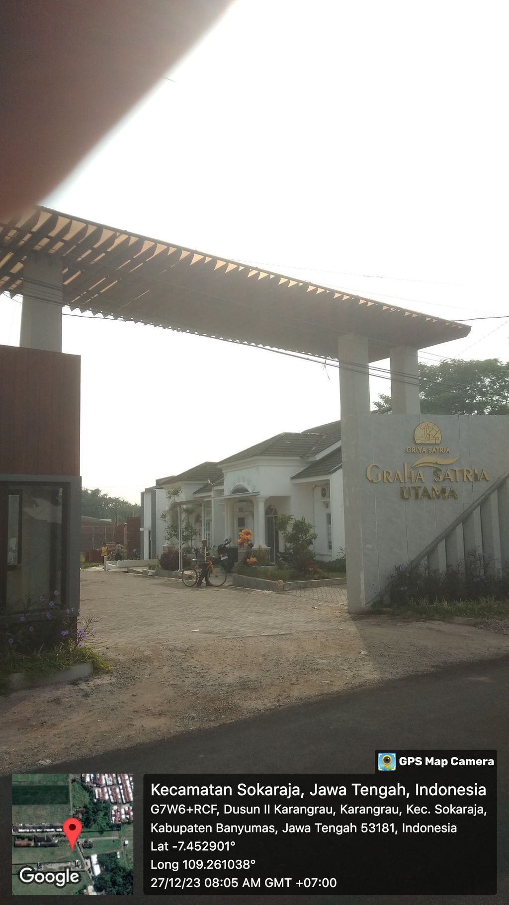 foto gerbang perumahan Griya Satria Graha Utama