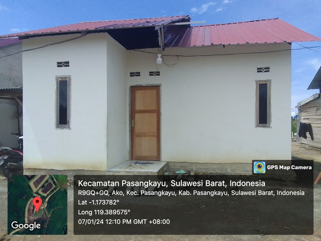 foto tampak rumah tipe 36/108 perumahan Perumahan Istana Ako Permai