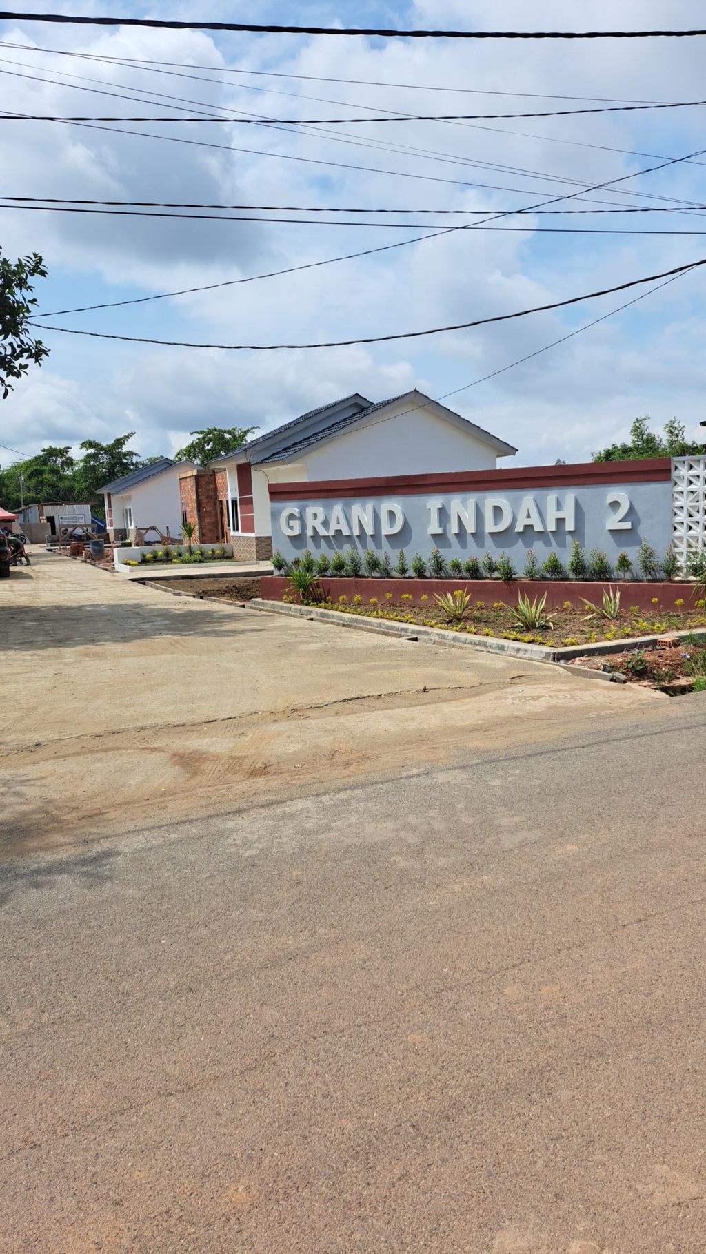 foto gerbang perumahan Perumahan Grand Indah 2