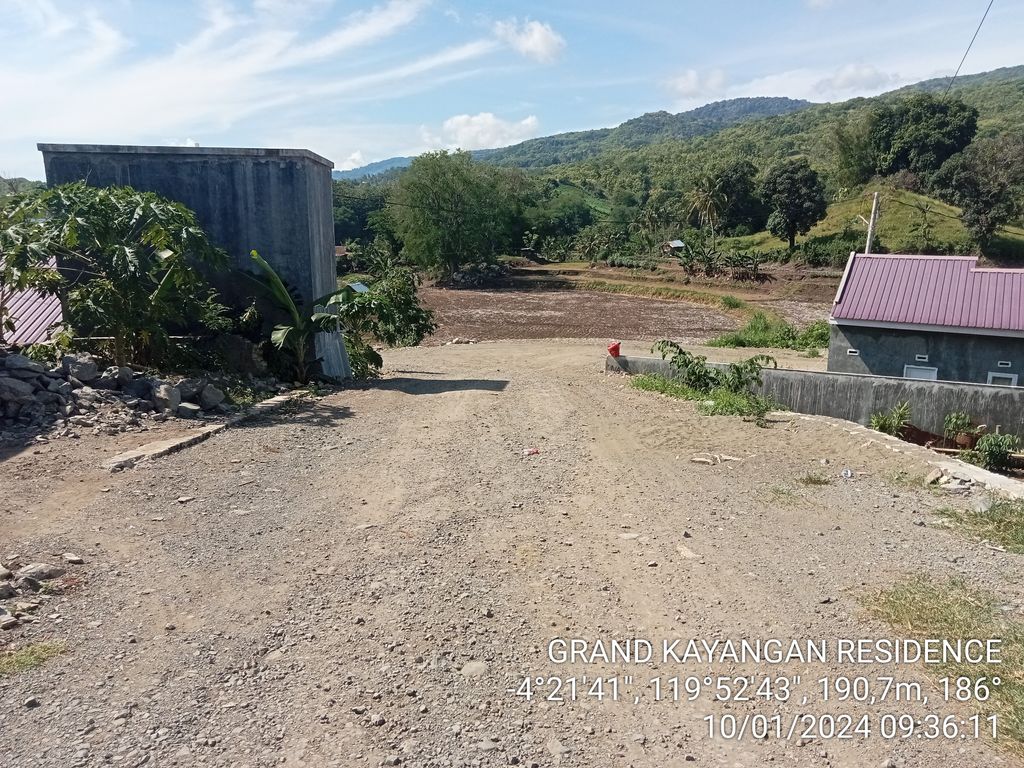 foto gerbang perumahan GRAND KAYANGAN RESIDENCE 2