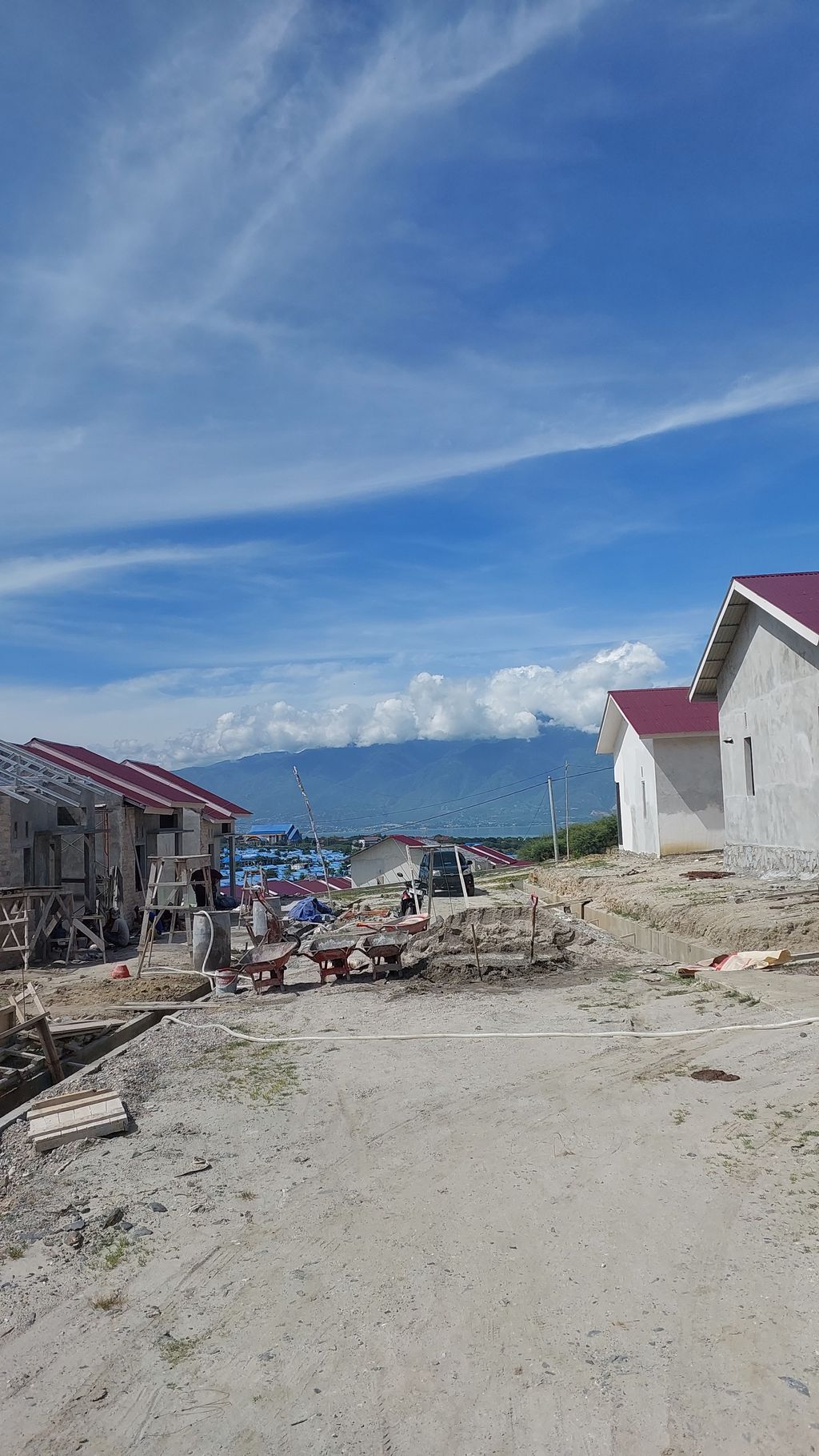 foto posisi tengah perumahan Celebes Residence
