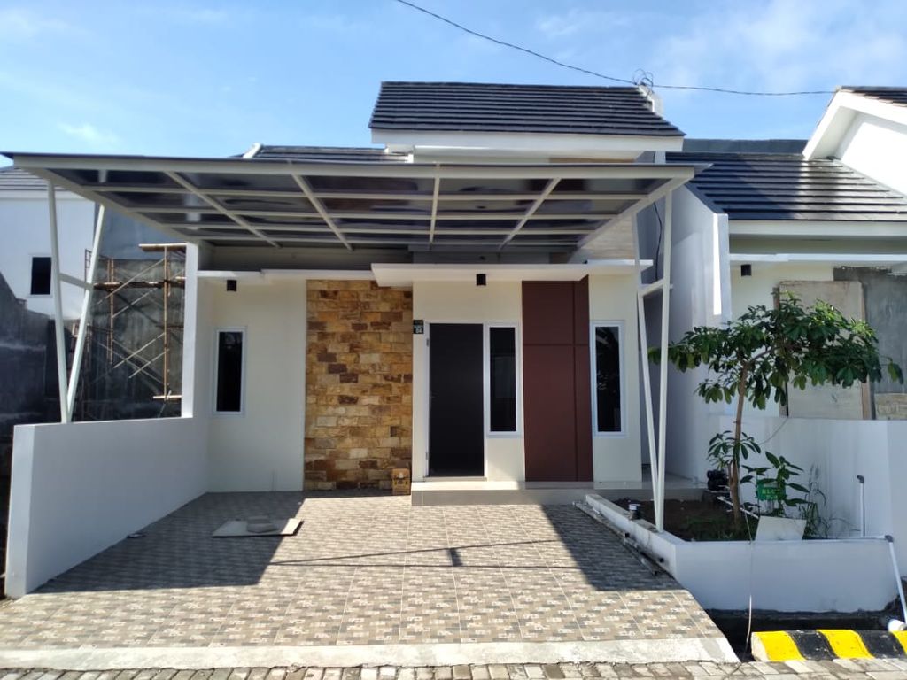 foto tampak rumah tipe H-42 perumahan Graha Amerta Bunder 2