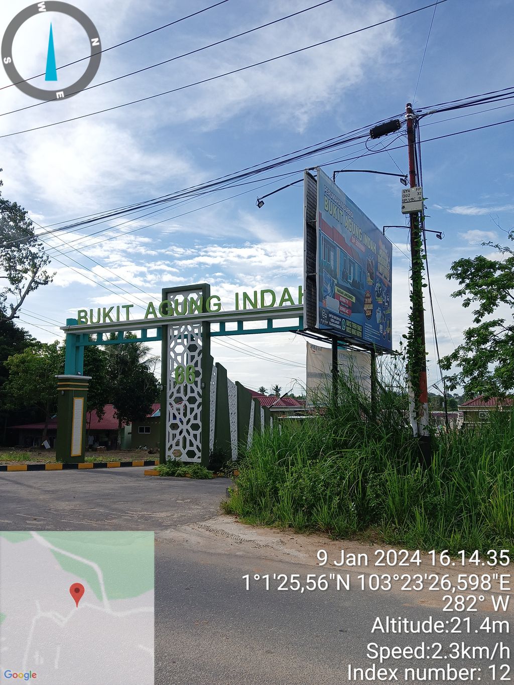 foto gerbang perumahan BUKIT AGUNG INDAH 2