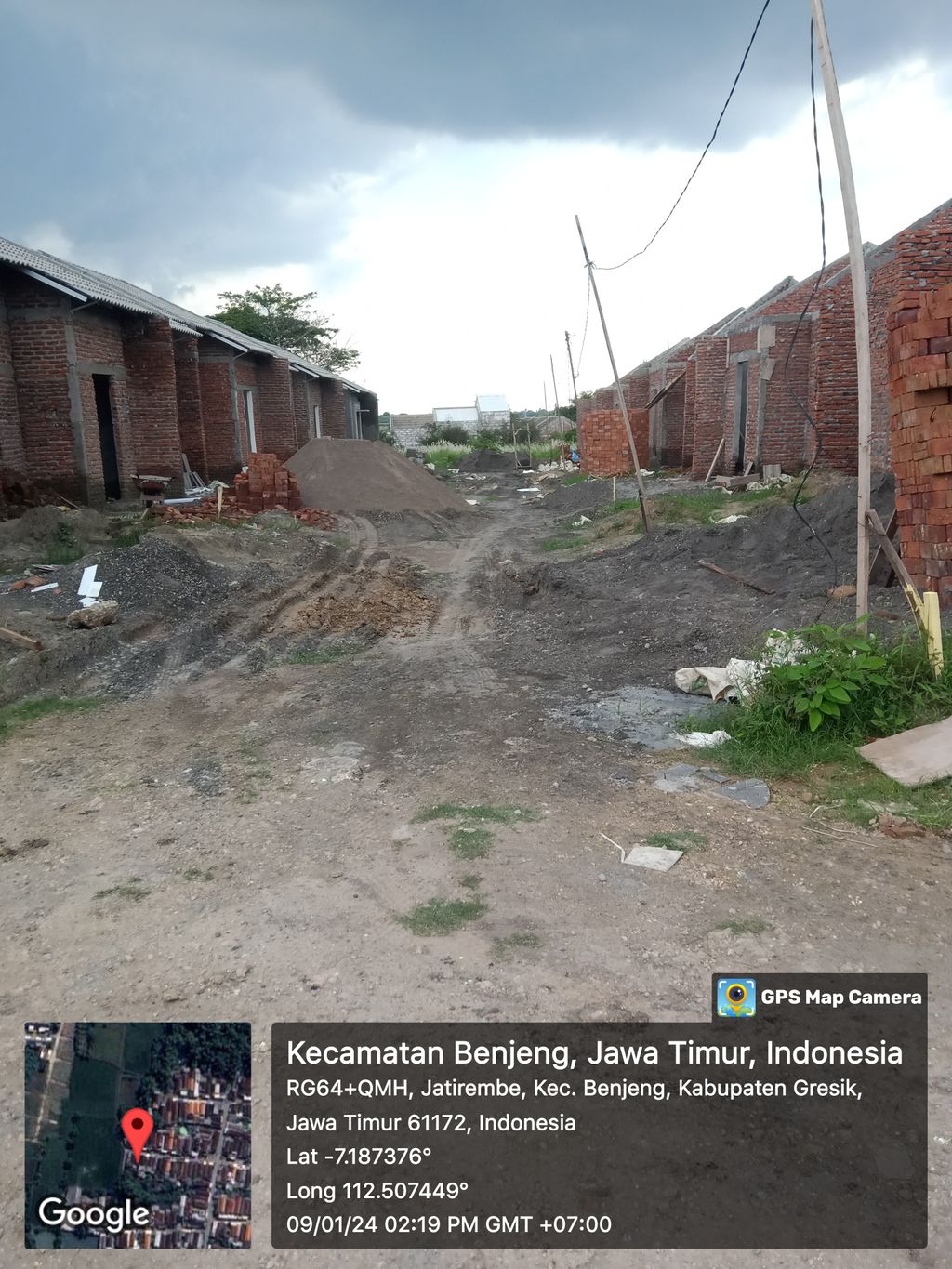 foto posisi tengah perumahan Perumahan bhummi jati permai