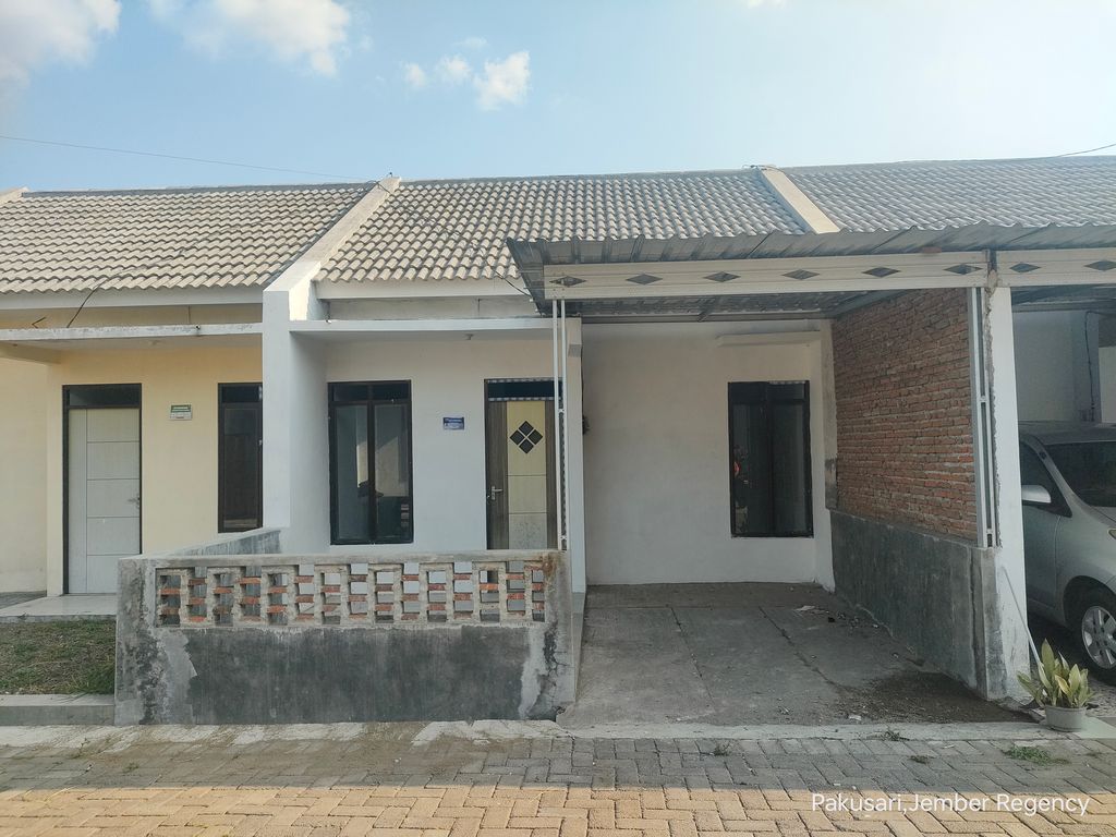 foto tampak rumah tipe 33 perumahan WALISONGO RESIDENCE KERTOSARI