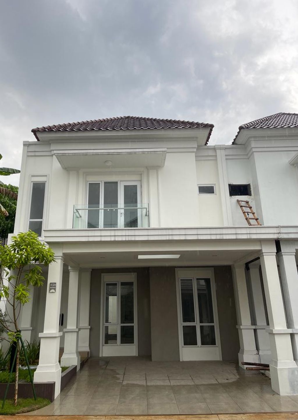foto tampak rumah tipe PASADENA 8 NO 06 perumahan PASADENA