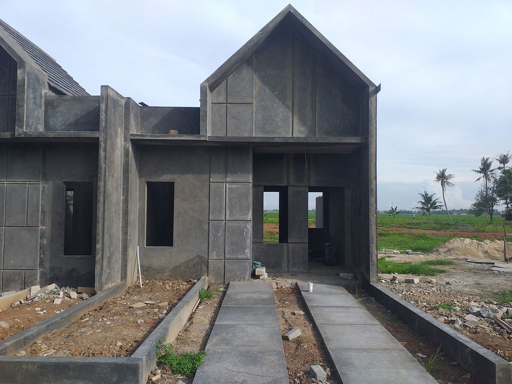 foto contoh rumah perumahan GRAHA ROYAL REGENCY