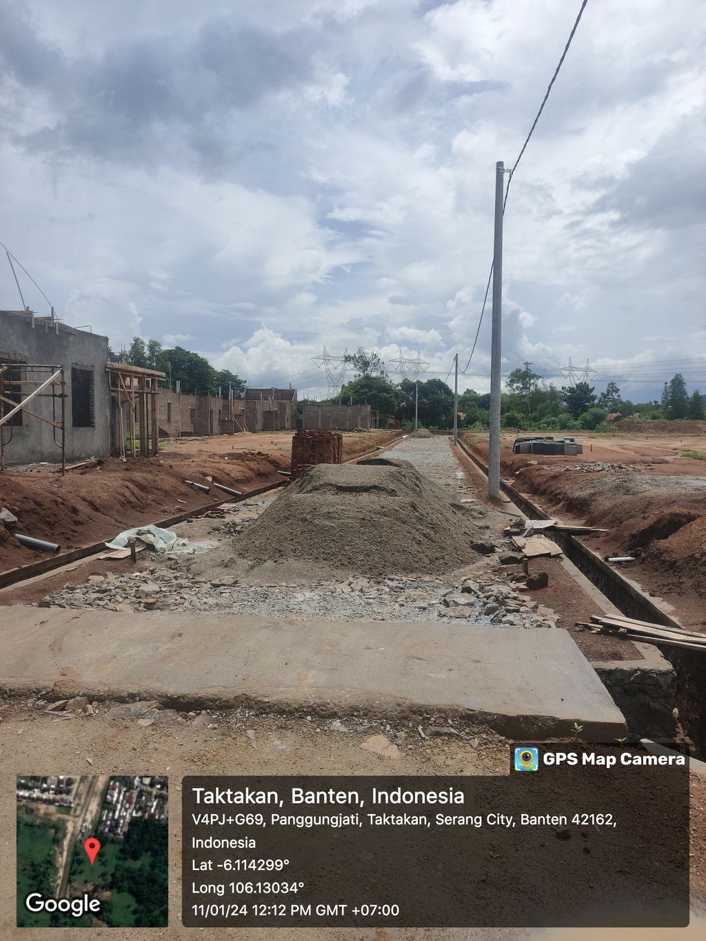 foto posisi tengah perumahan CLUSTER RUBY