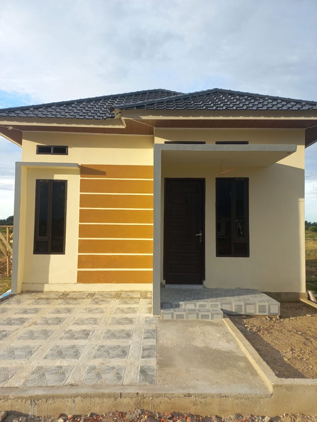 foto tampak rumah tipe 36 perumahan LABUAN INDAH REGENCY ATJEH