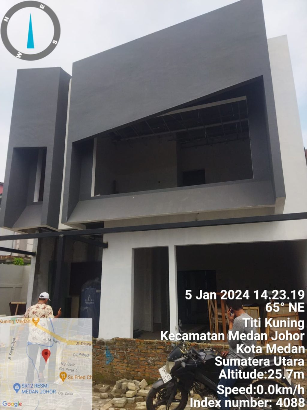 foto tampak rumah tipe 120 perumahan YUU AT CONTEMPO