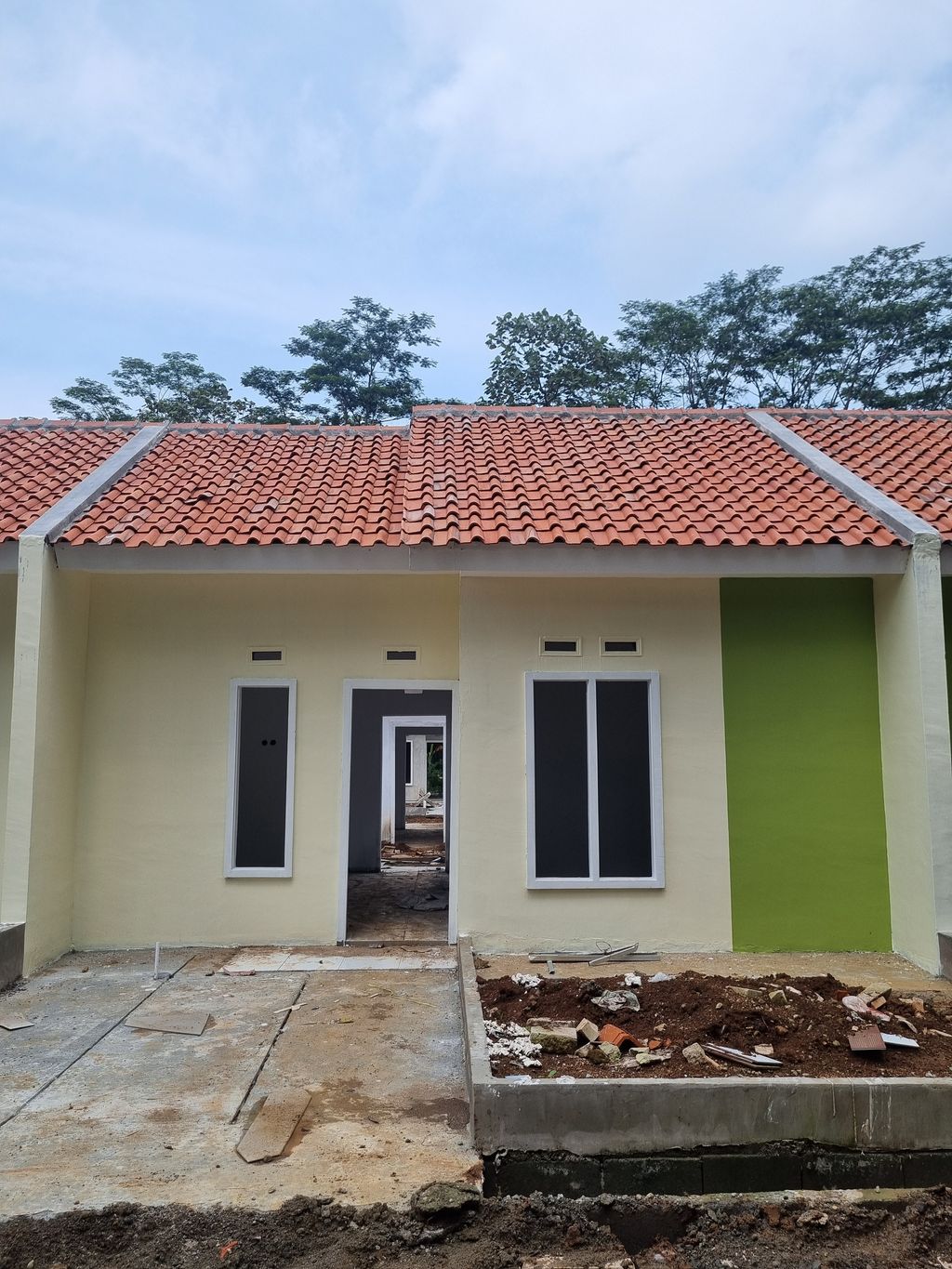 foto contoh rumah perumahan GRAHA SABRINA 5