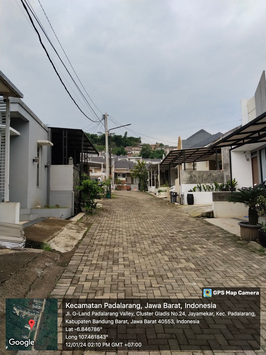 foto posisi tengah perumahan G-Land Padalarang Valley