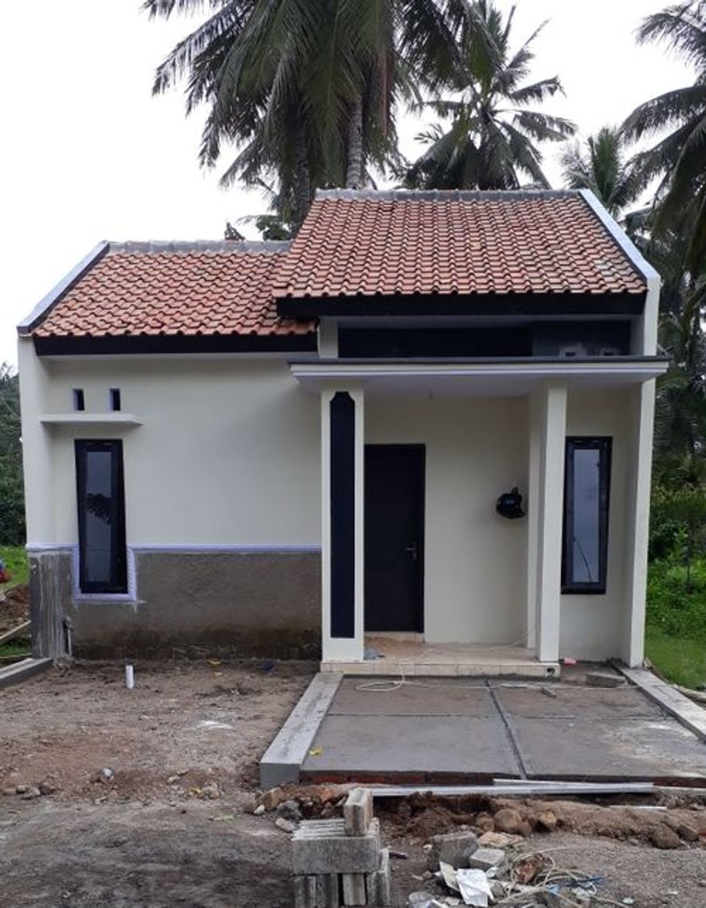foto tampak rumah tipe mawar perumahan Puri Rahayu