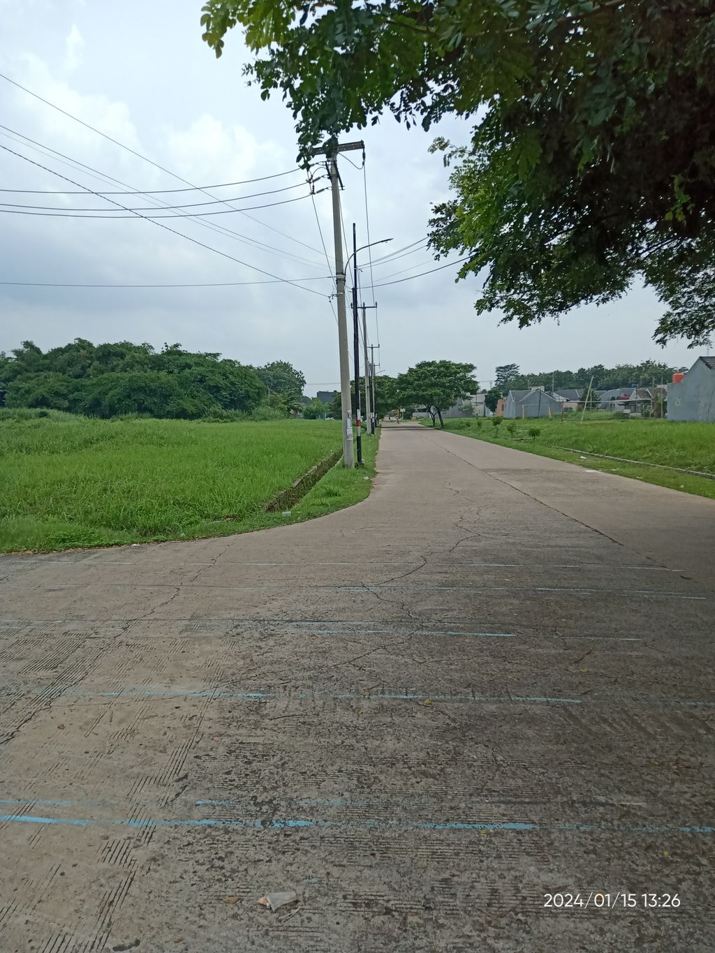 foto posisi tengah perumahan Grand Tamansari Residence 1
