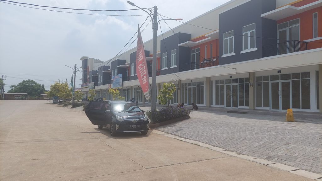 foto gerbang perumahan RUKO VICTORIA PERMAI