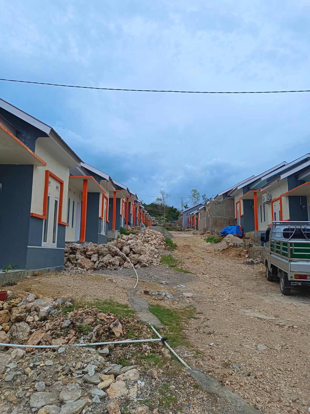foto posisi tengah perumahan CECERIA RESIDENCE LANJUTAN TAHAP III