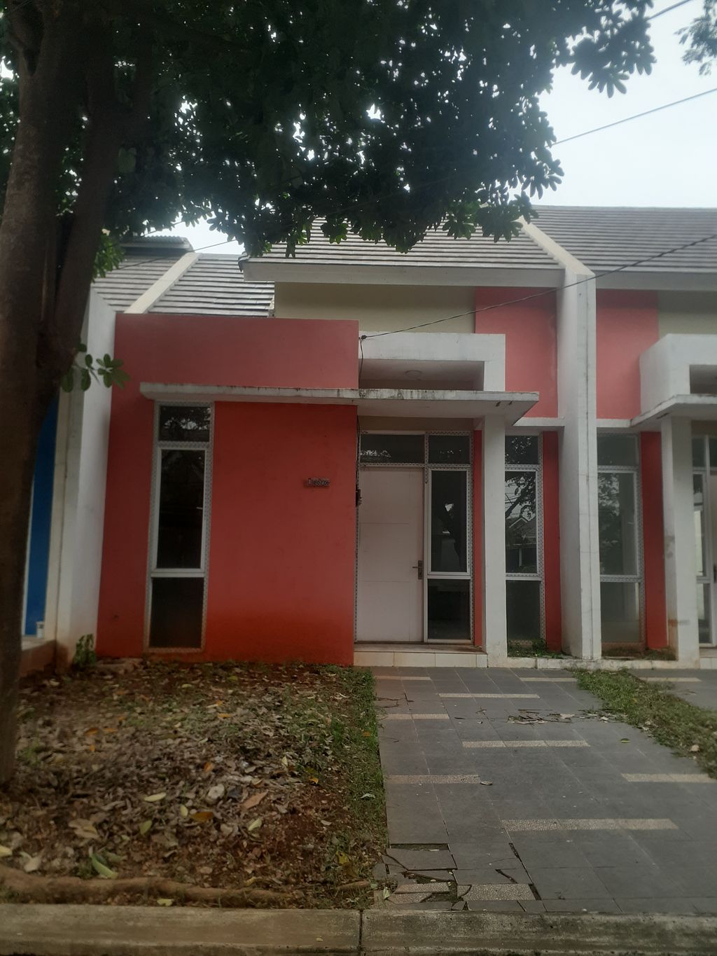 foto contoh rumah perumahan MUTIARA GADING CITY - LONDON BLV