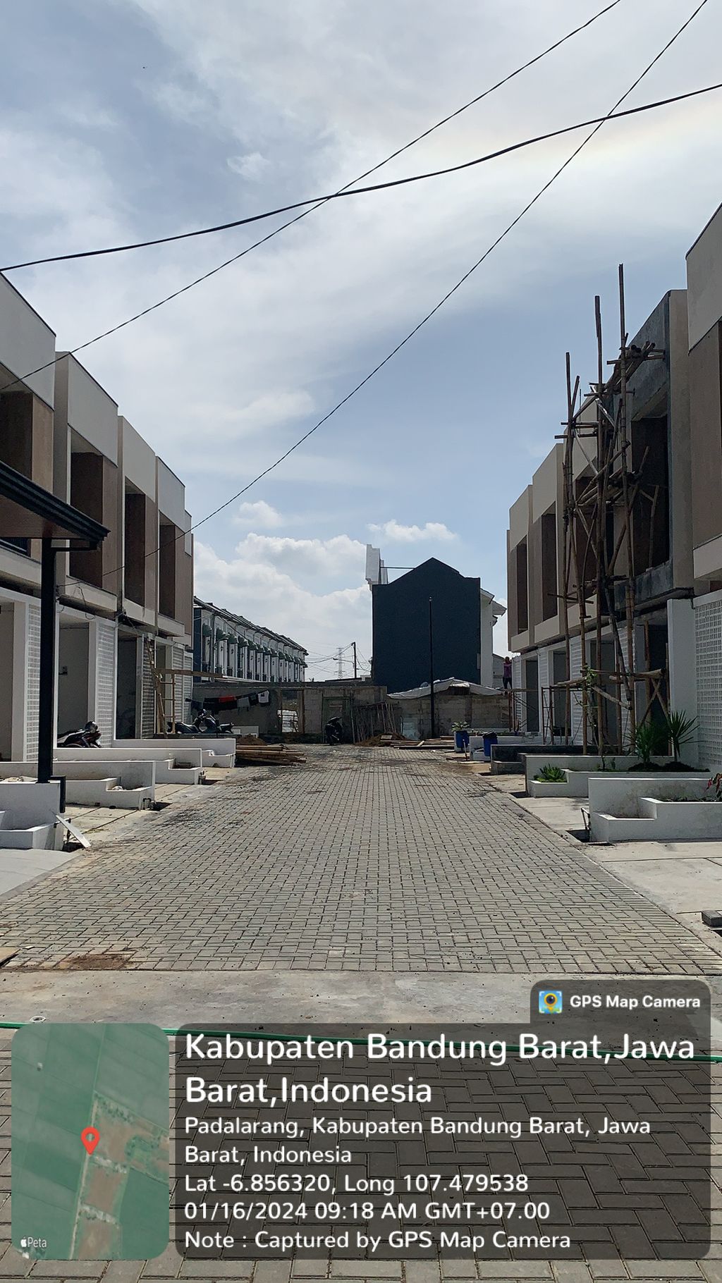 foto posisi tengah perumahan G-Land Padalarang Estate