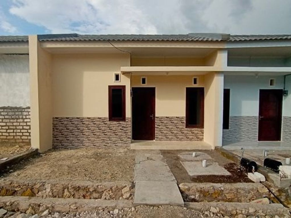 foto tampak rumah tipe Zafir 2024 perumahan Pondok Laguna Indah