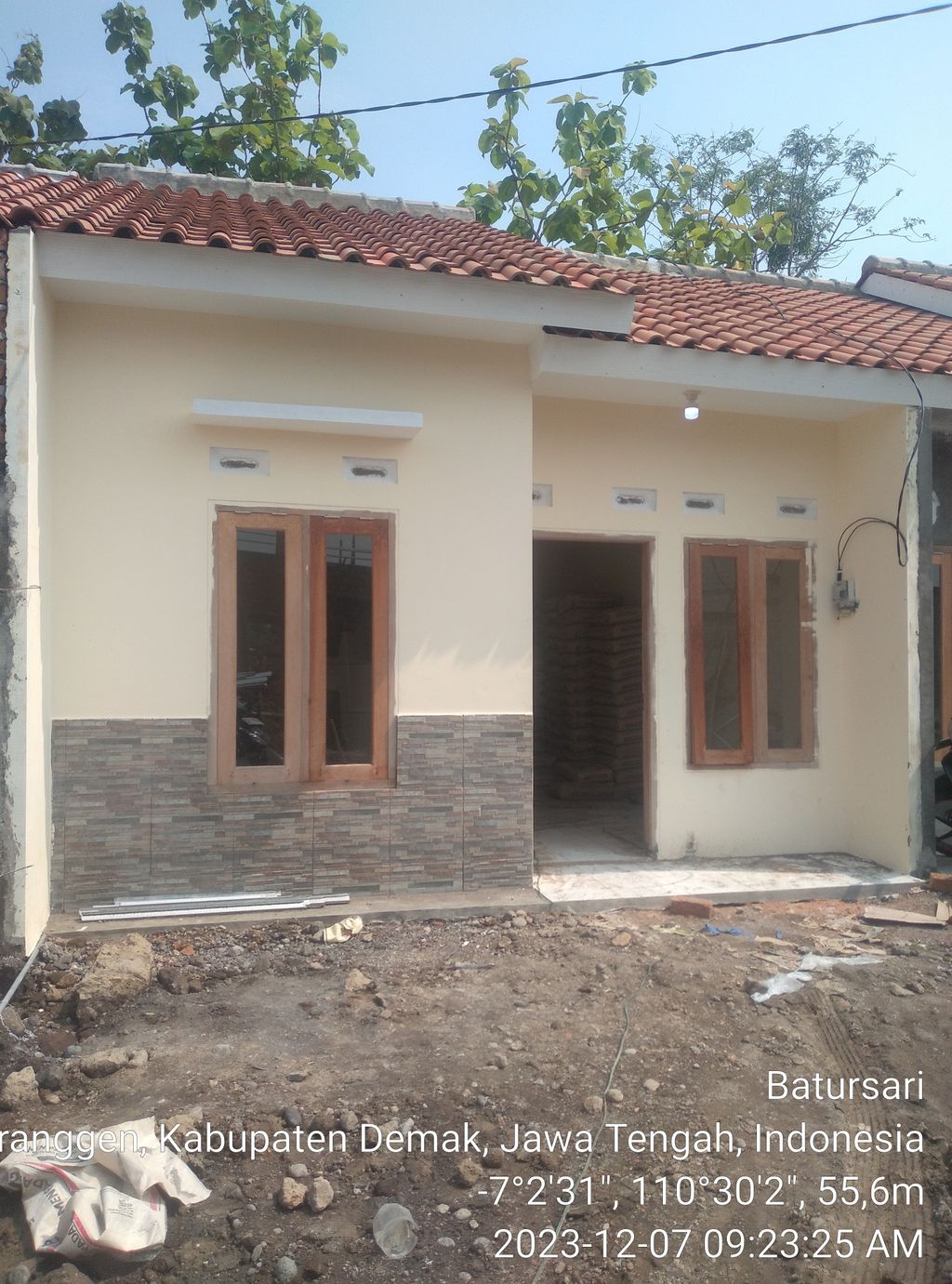 foto contoh rumah perumahan Grand Surya Batursari