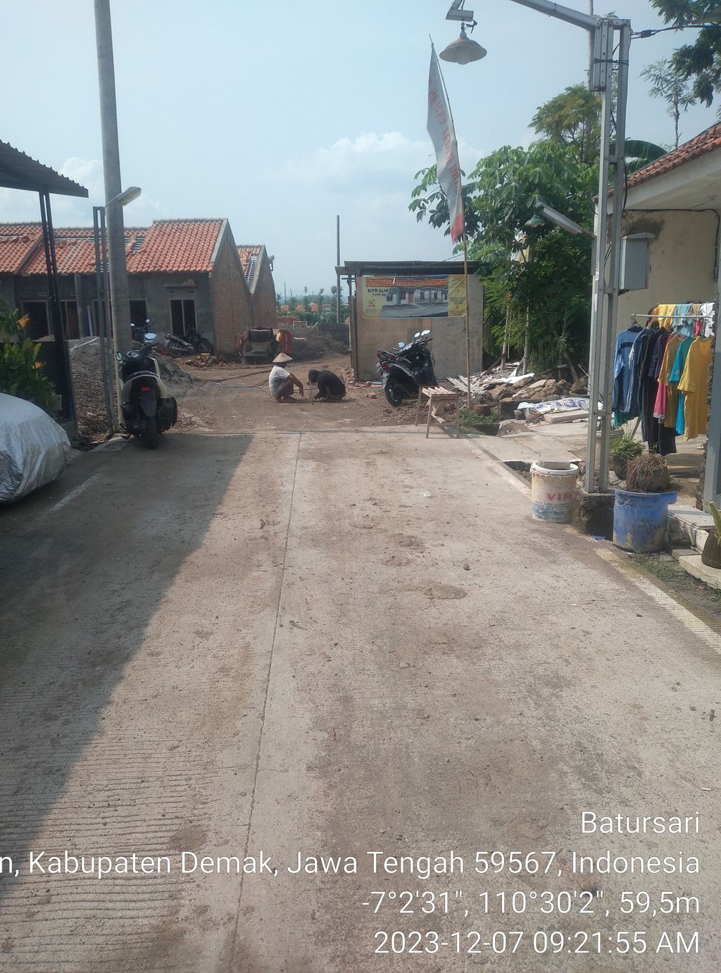 foto gerbang perumahan Grand Surya Batursari