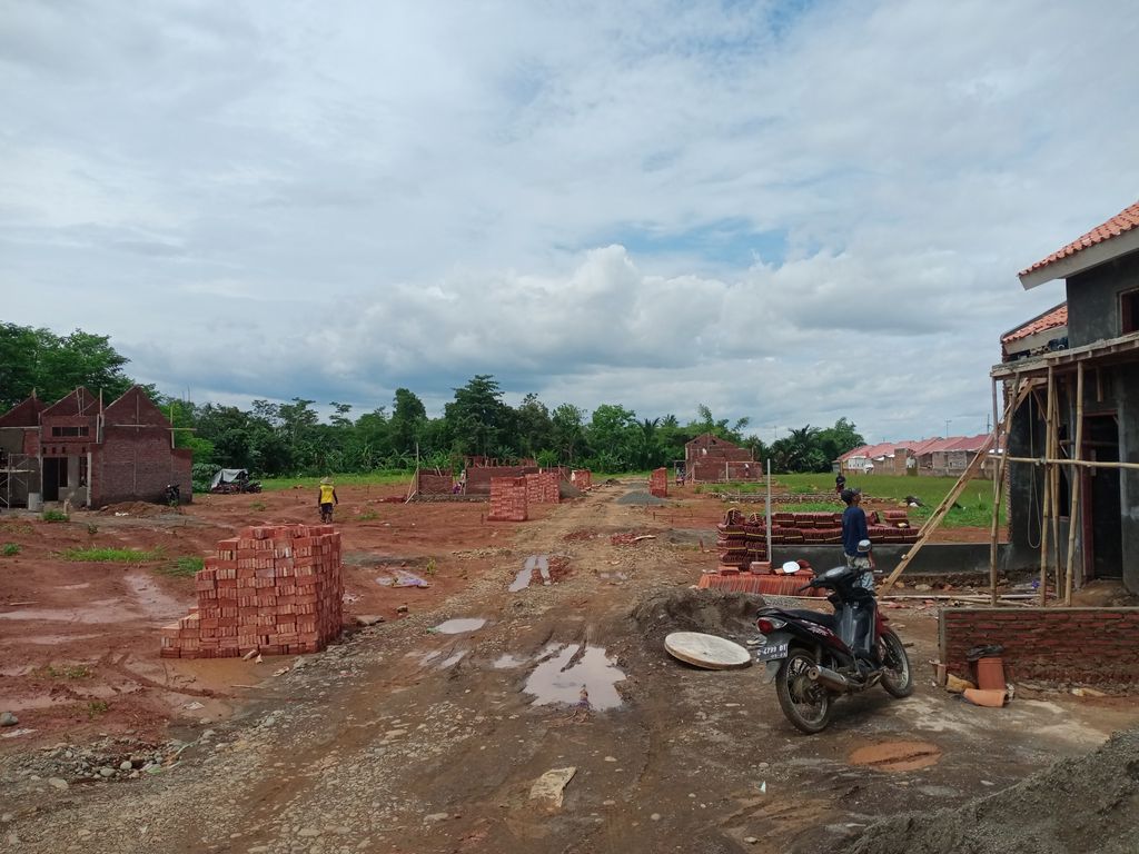 foto posisi tengah perumahan PERUMAHAN GRAHA UTAMA PROTO 2