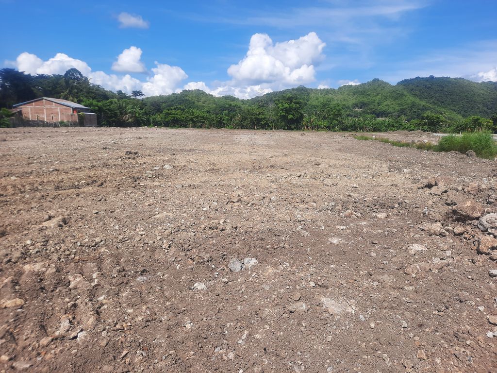 foto posisi tengah perumahan Lebani Land Residence