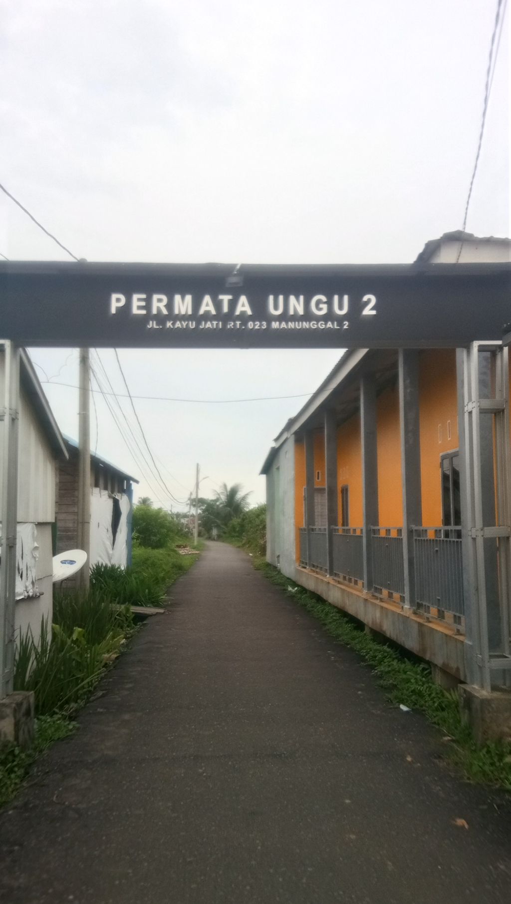 foto gerbang perumahan Permata Ungu Dua
