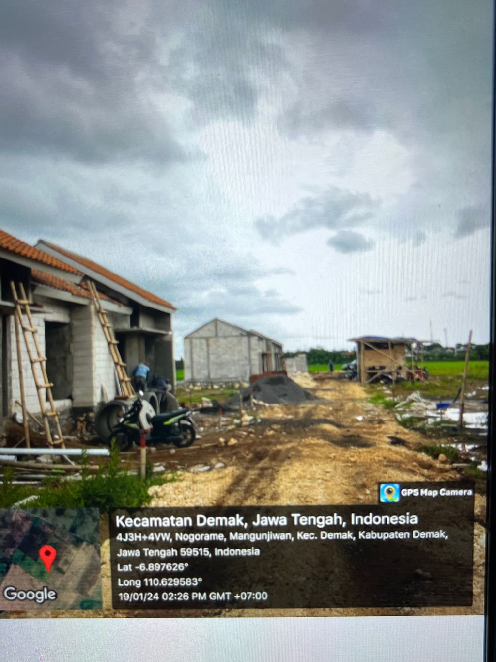 foto posisi tengah perumahan GRIYA PANORAMA BARU