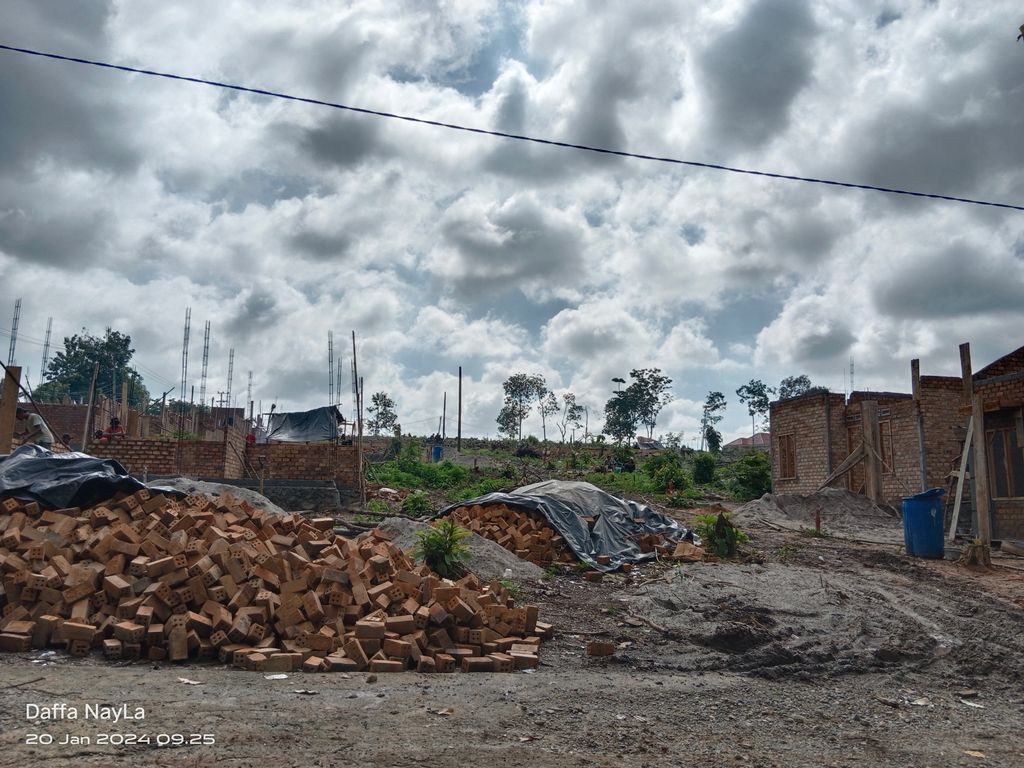 foto posisi tengah perumahan PERUMAHAN SEMAR MESEM RESIDENCE