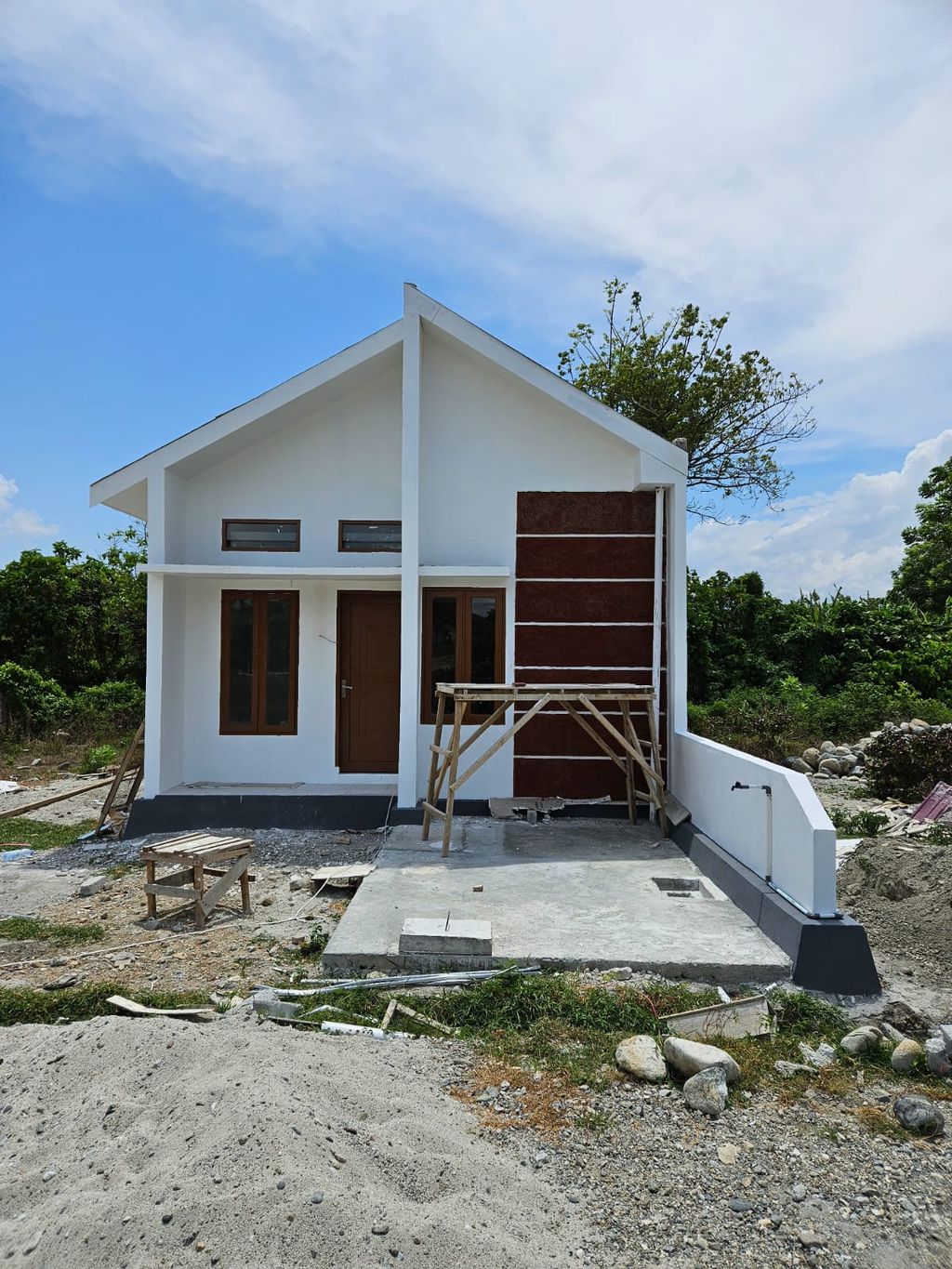 foto tampak rumah tipe Hunian perumahan Perumahan Elyas Residence