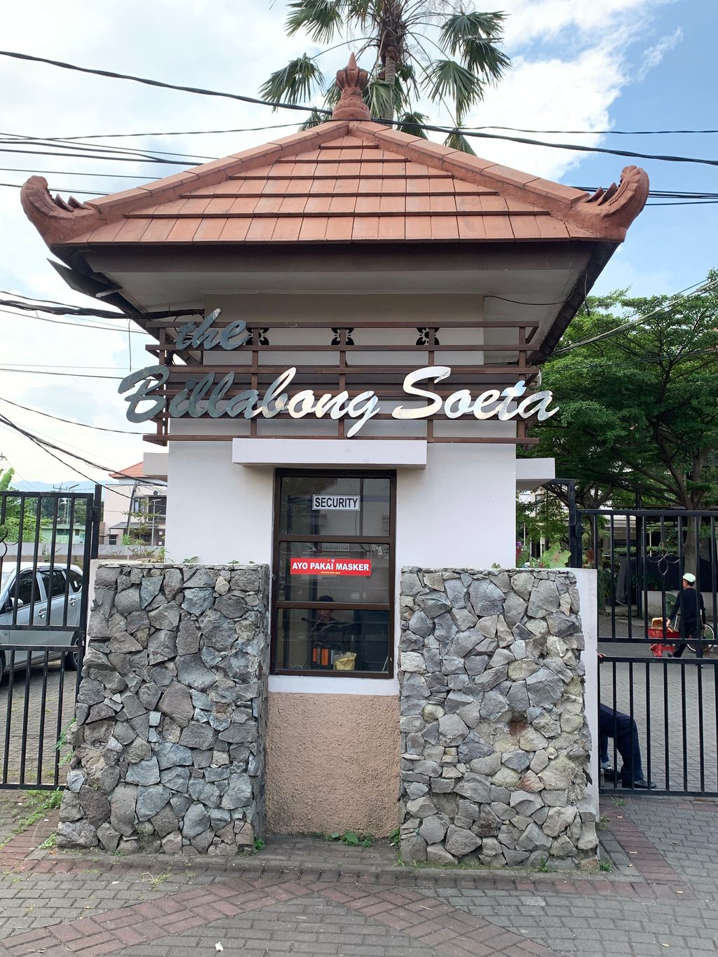 foto gerbang perumahan The Billabong Soeta Residence Tahap 2