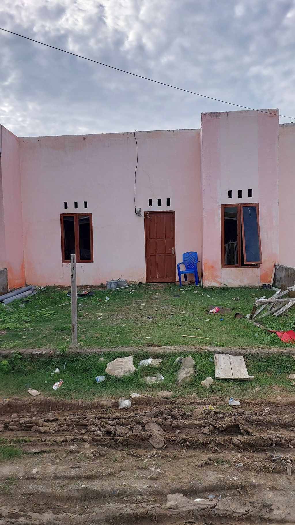 foto contoh rumah perumahan KOMPLEKS PERUMAHAN H. AHMAD LIMBANG PASAR TAROANG