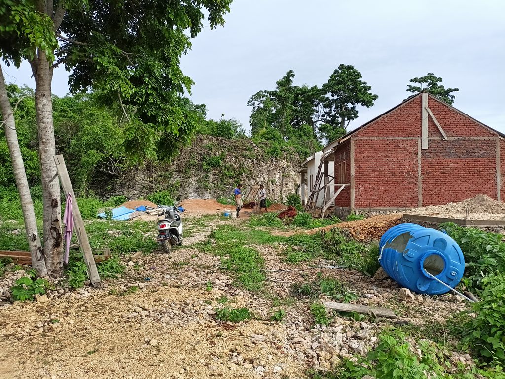 foto posisi tengah perumahan BUKIT MEDINA INDAH 2