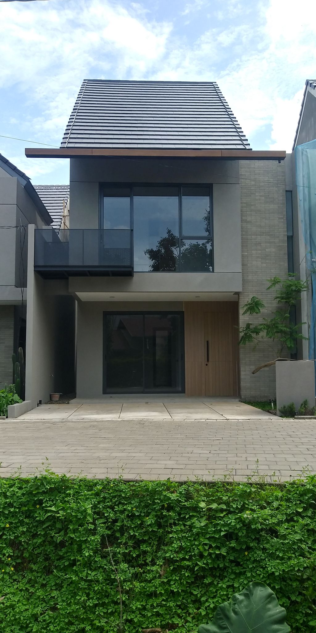 foto contoh rumah perumahan RUMA CIRENDE
