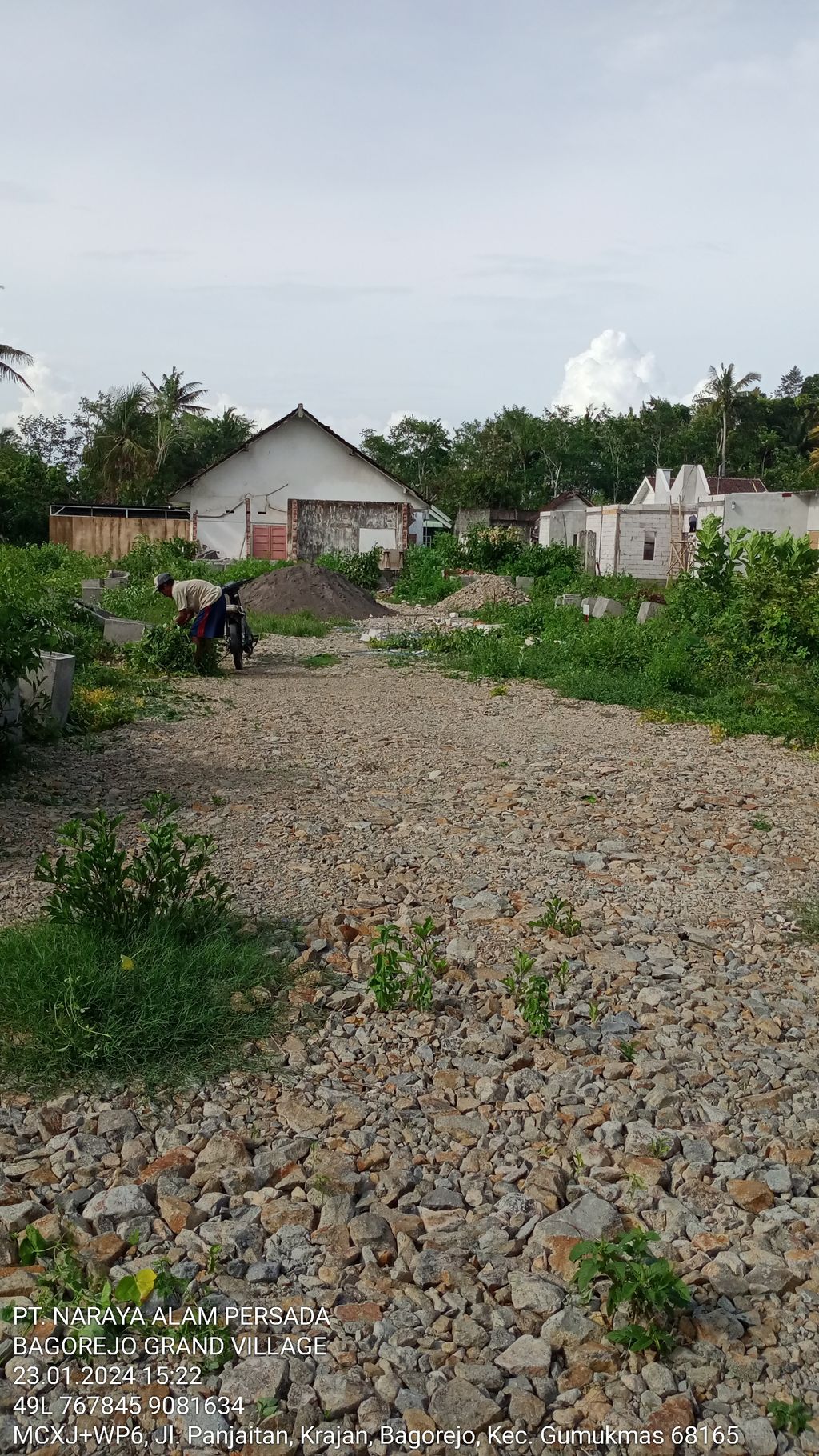 foto posisi tengah perumahan BAGOREJO GRAND VILLAGE