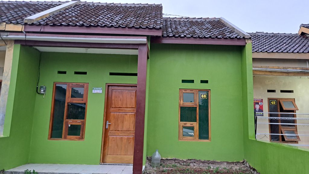 foto tampak rumah tipe CENDANA perumahan GRIYA CENDANA PURO 3