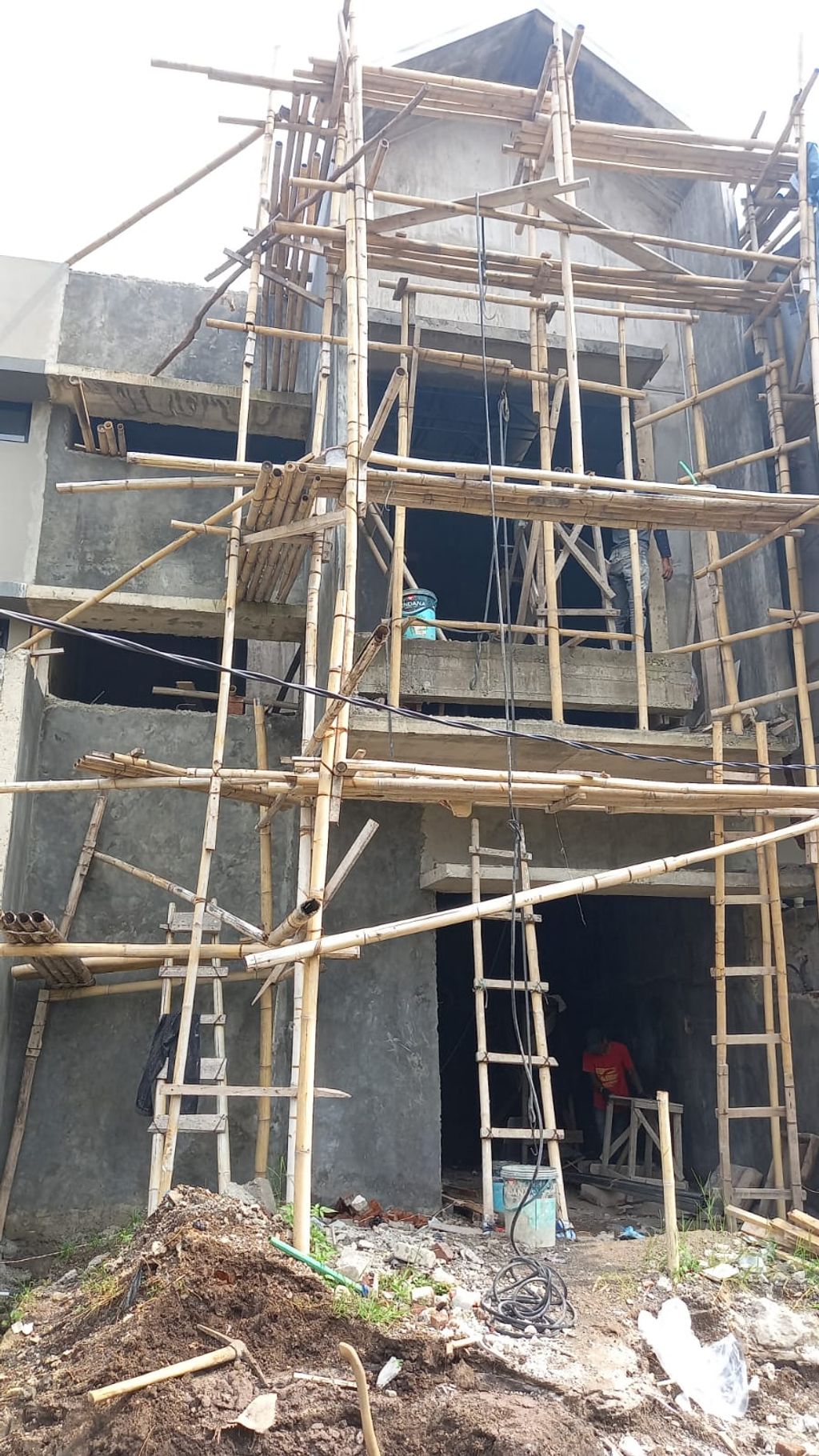 foto tampak rumah tipe 65 (E12) perumahan Kopo Harmonis Townhouse