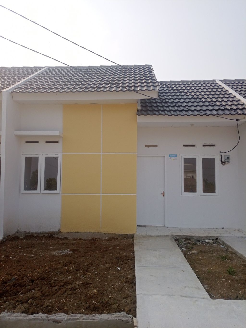 foto tampak rumah tipe RUMAH 27/60 PLUS perumahan Citra Asri