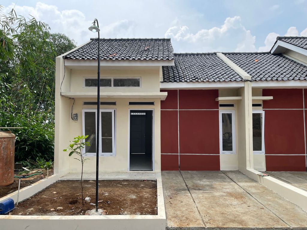 foto tampak rumah tipe 36 perumahan Puri Majenang